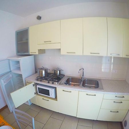 Residence Le Piramidi Каорле Экстерьер фото